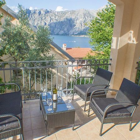 Villa Svetlana Prcanj Bagian luar foto