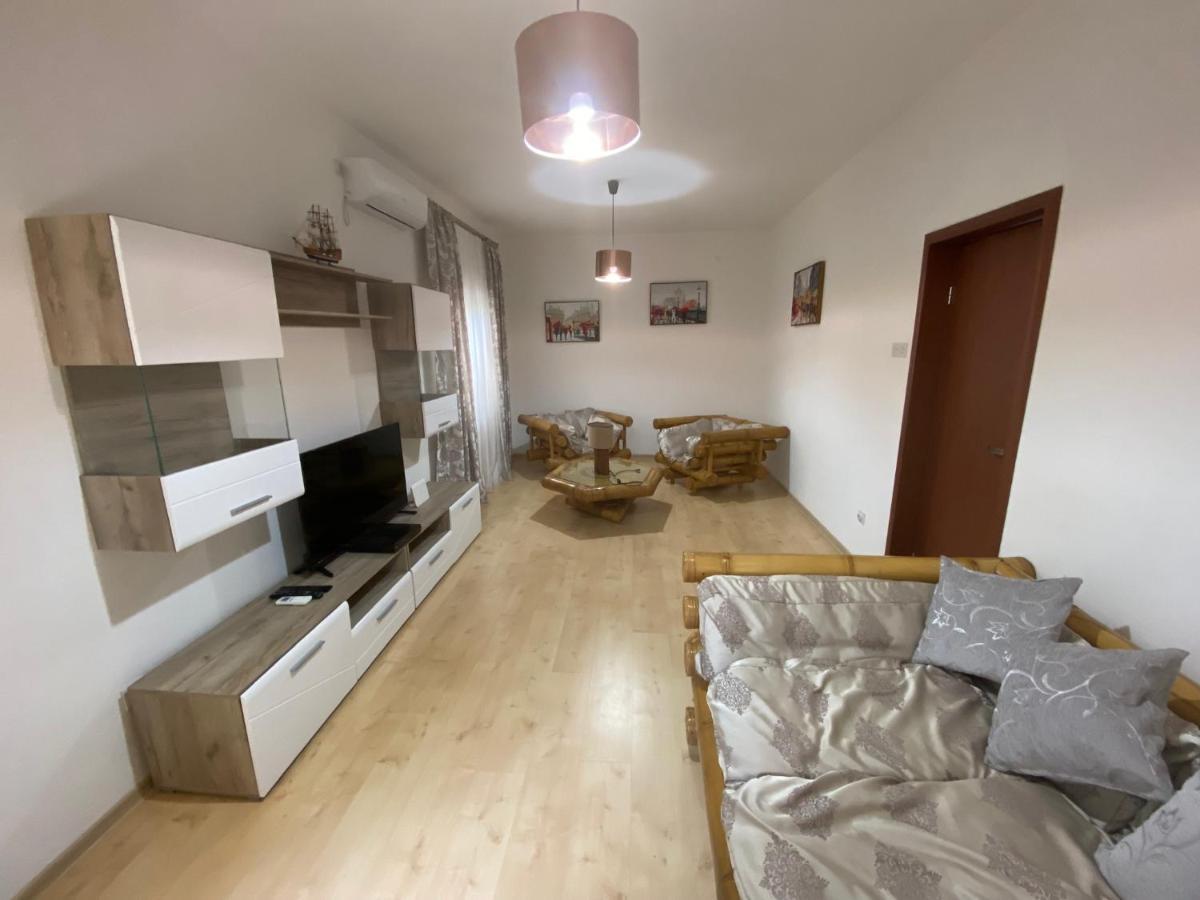 Villa Svetlana Prcanj Bagian luar foto