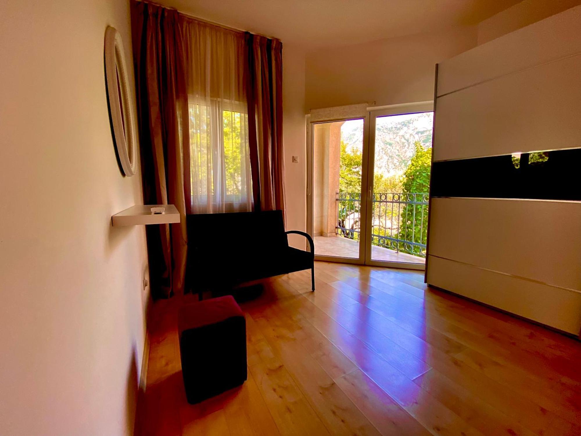 Villa Svetlana Prcanj Bagian luar foto