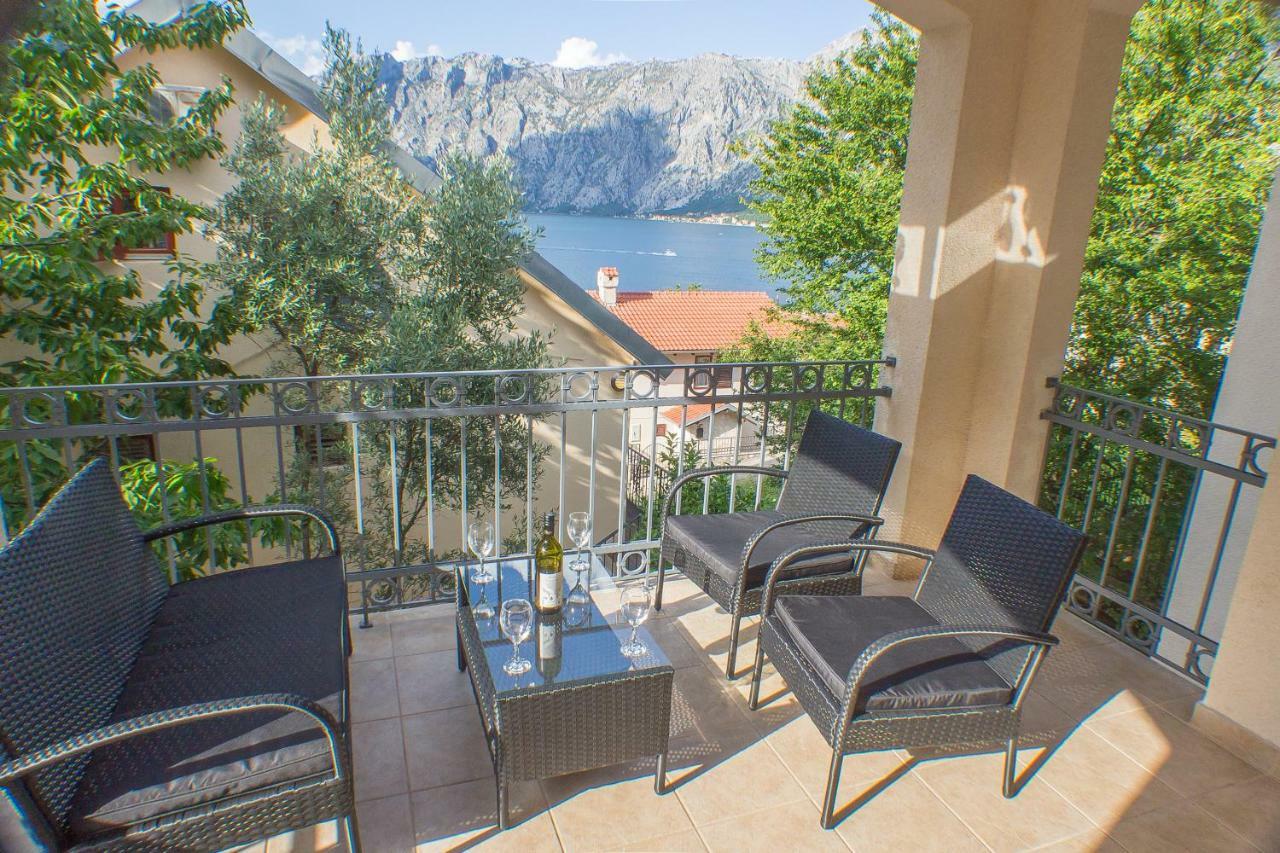Villa Svetlana Prcanj Bagian luar foto