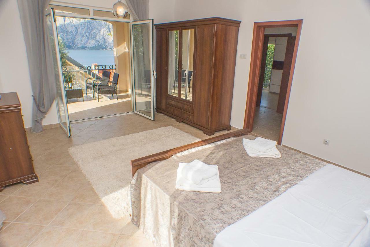 Villa Svetlana Prcanj Bagian luar foto